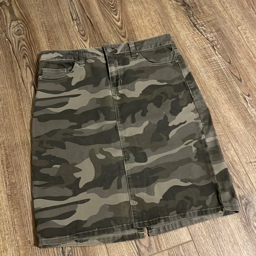 Camo D.Jean Skirt Size 4